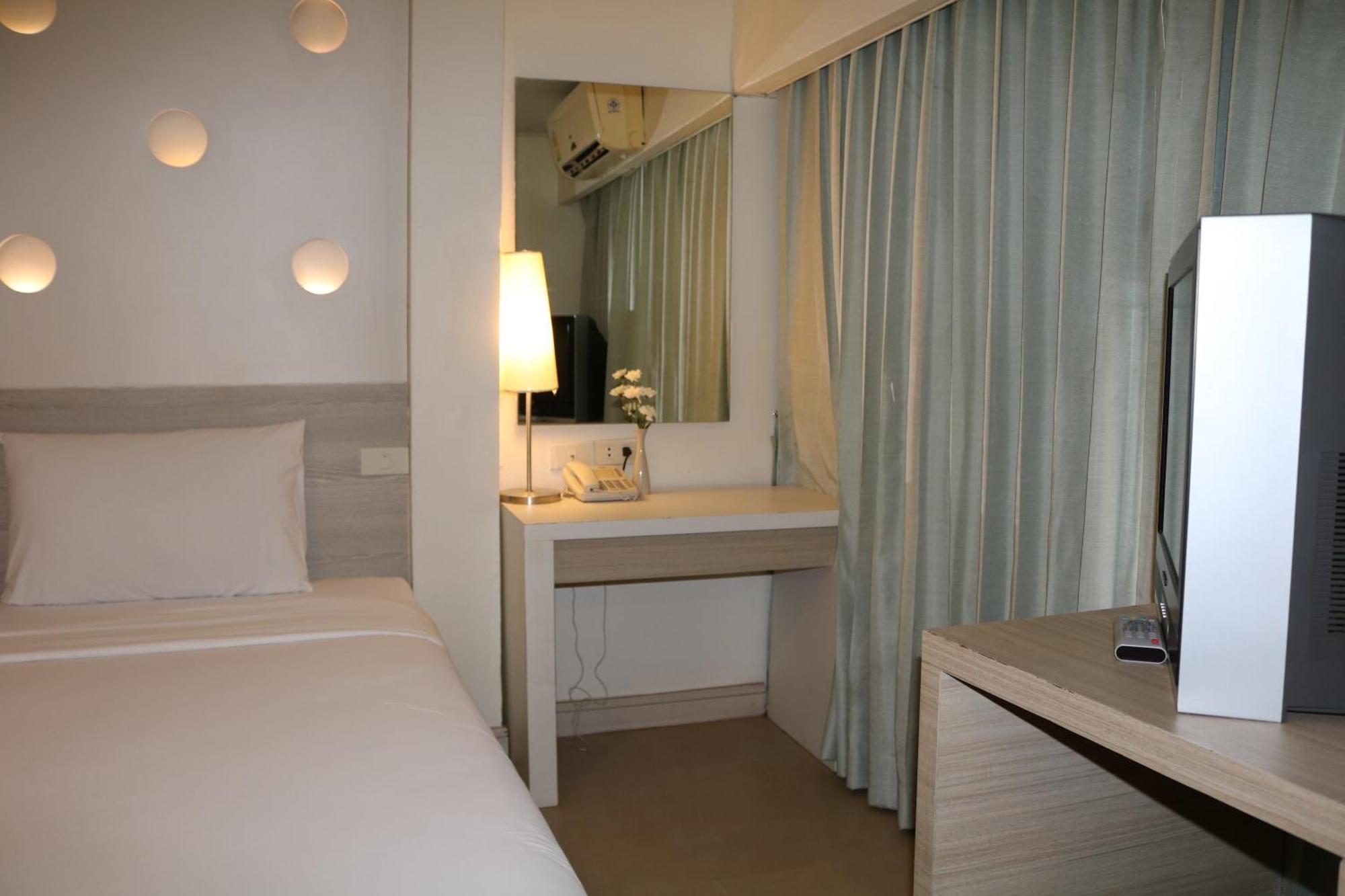 Economy Single Room